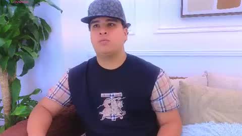 bennett_alejoo online show from August 5, 8:18 pm
