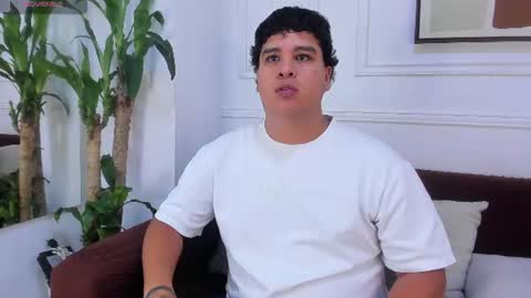 bennett_alejoo online show from August 14, 10:46 pm