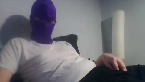 bennybueno online show from May 25, 3:30 am
