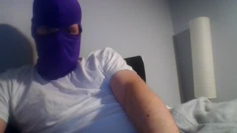 bennybueno online show from August 1, 5:24 am