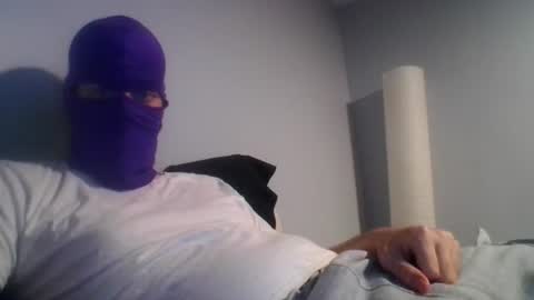 bennybueno online show from August 2, 3:57 am