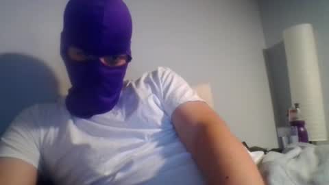 bennybueno online show from August 8, 3:17 am