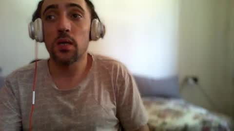 bentish online show from August 1, 10:32 am