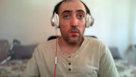 bentish online show from August 11, 7:43 am