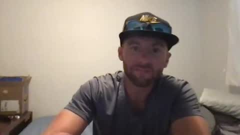 bentleysmooth online show from August 4, 3:14 am