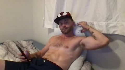 bentleysmooth online show from August 5, 6:55 am