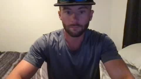 bentleysmooth online show from August 13, 4:04 am
