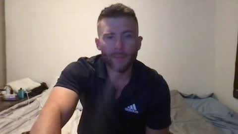 bentleysmooth online show from August 16, 5:00 am