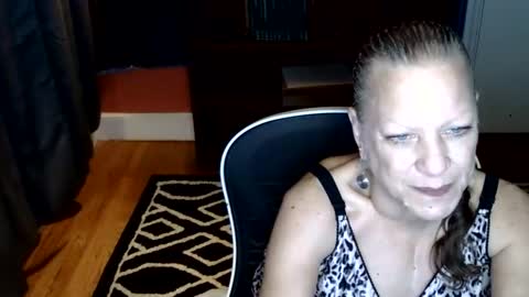 DeniseDavid online show from March 4, 1:41 pm