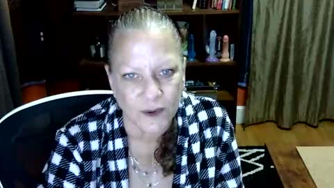 DeniseDavid online show from March 12, 1:47 am