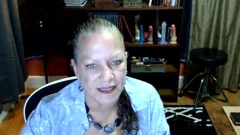 DeniseDavid online show from March 15, 2:05 am