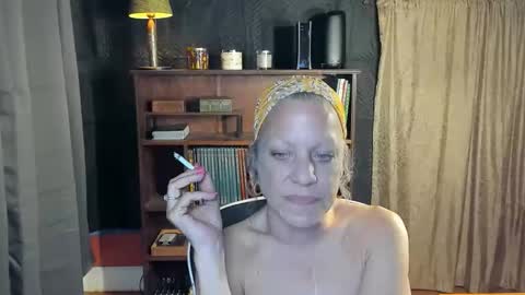 DeniseDavid online show from May 20, 4:24 am