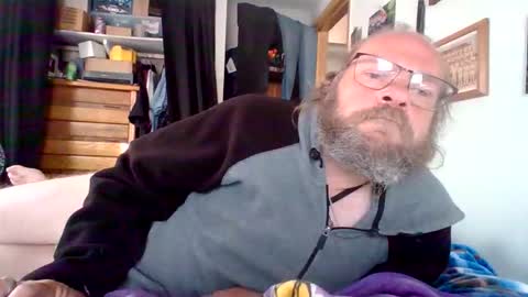 bergeeric1970 online show from April 28, 2:21 pm