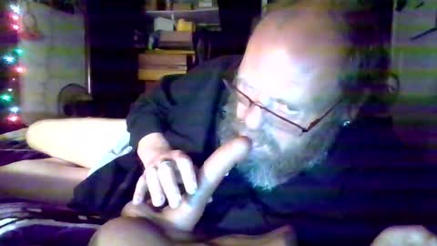 bergeeric1970 online show from May 5, 2:35 am