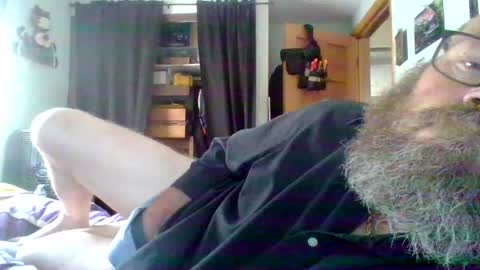 bergeeric1970 online show from June 14, 5:43 pm