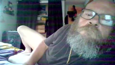 bergeeric1970 online show from June 19, 12:49 pm