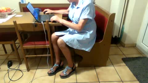 Bernadetanylon online show from July 16, 3:18 am