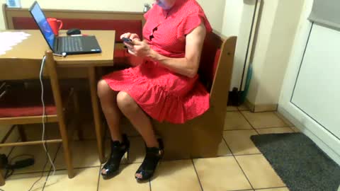 Bernadetanylon online show from August 8, 3:28 am