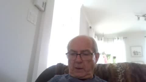 bernard1102 online show from July 11, 5:52 pm