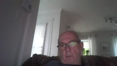 bernard1102 online show from July 22, 11:12 am