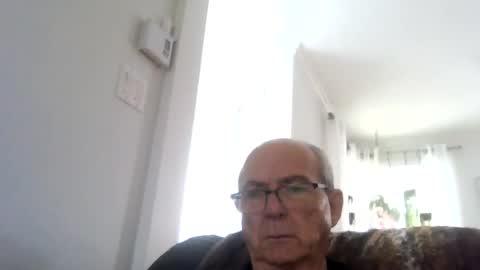 bernard1102 online show from August 6, 7:02 pm