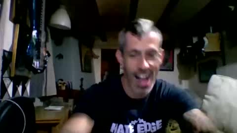 Berni SUAVE online show from May 6, 9:49 pm