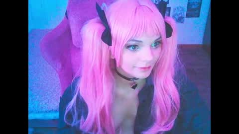 BerrieKitten online show from April 19, 1:26 am