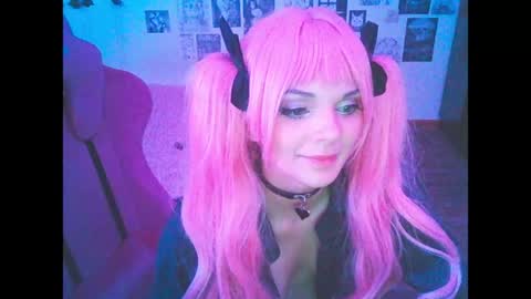BerrieKitten online show from April 19, 3:38 am
