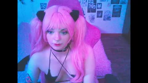 BerrieKitten online show from April 28, 8:55 pm