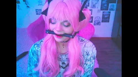 BerrieKitten online show from May 1, 11:53 pm