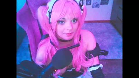 BerrieKitten online show from July 4, 11:40 pm