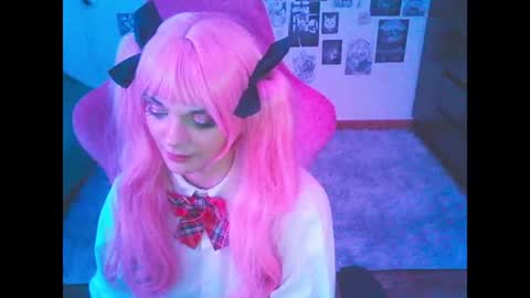BerrieKitten online show from July 18, 1:28 am