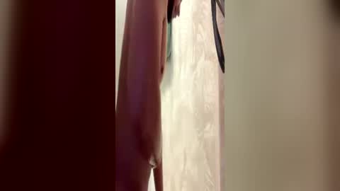 berriess_ online show from June 23, 9:54 am