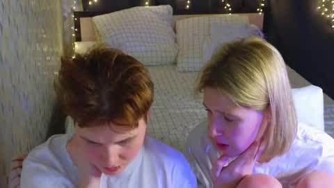 Your sweet Tara and Eva online show from March 26, 9:30 pm