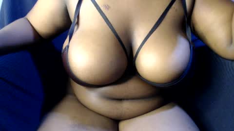 berrycany online show from August 13, 6:55 pm