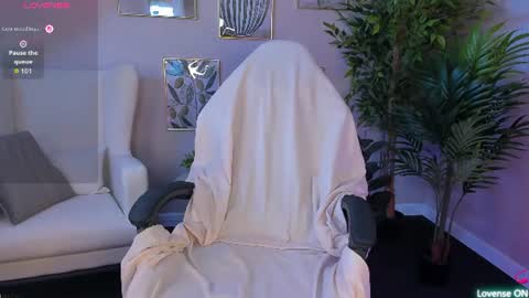 Berta  online show from August 4, 2:08 am