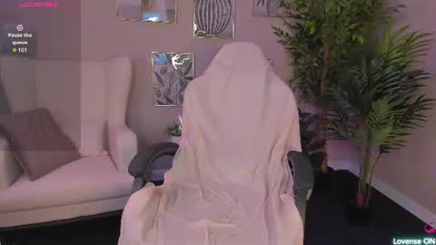 Berta  online show from August 4, 6:32 am