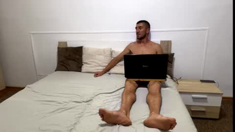 Alex and Victoria online show from August 4, 8:06 pm