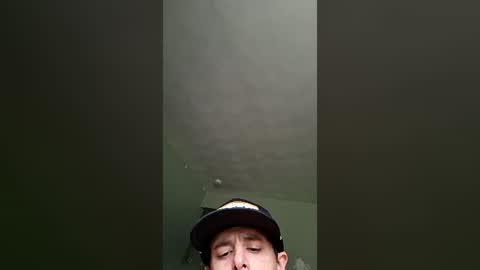 bestdamnroofer96 online show from August 12, 5:04 pm