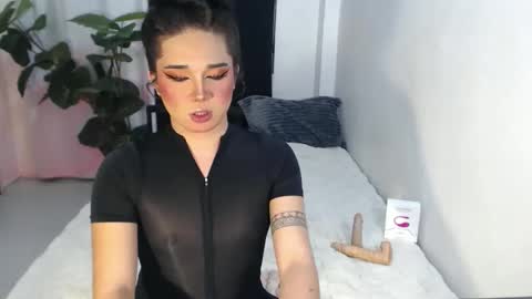 bestgirljulia online show from March 9, 1:07 pm