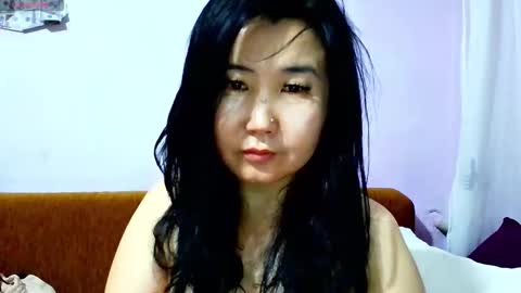 Bet Lu online show from May 30, 1:12 pm