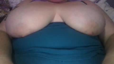 bethw3348 online show from June 10, 10:49 pm