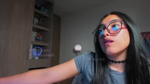 Sophia   online show from August 9, 2:01 am