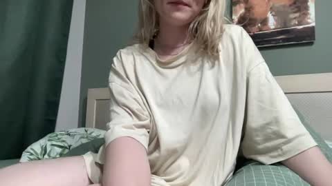 betteketty online show from June 10, 8:04 pm