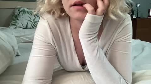 betteketty online show from July 16, 8:48 am