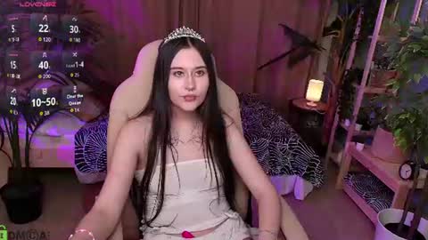 Katie online show from August 15, 4:44 pm