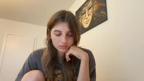 Lina online show from August 4, 5:21 pm