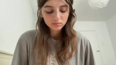 Lina online show from August 10, 4:30 pm