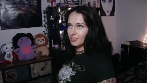 bexbex945874 online show from August 3, 11:23 pm