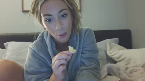 Your fav MILF Beth online show from August 15, 5:11 am